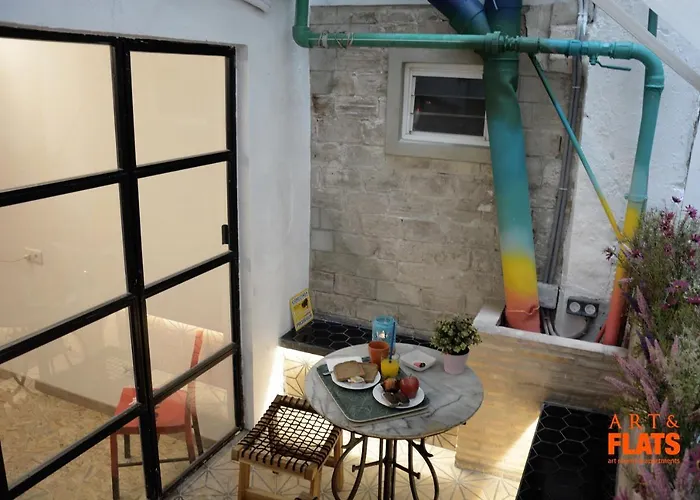 Couette-café Art&flats Valence